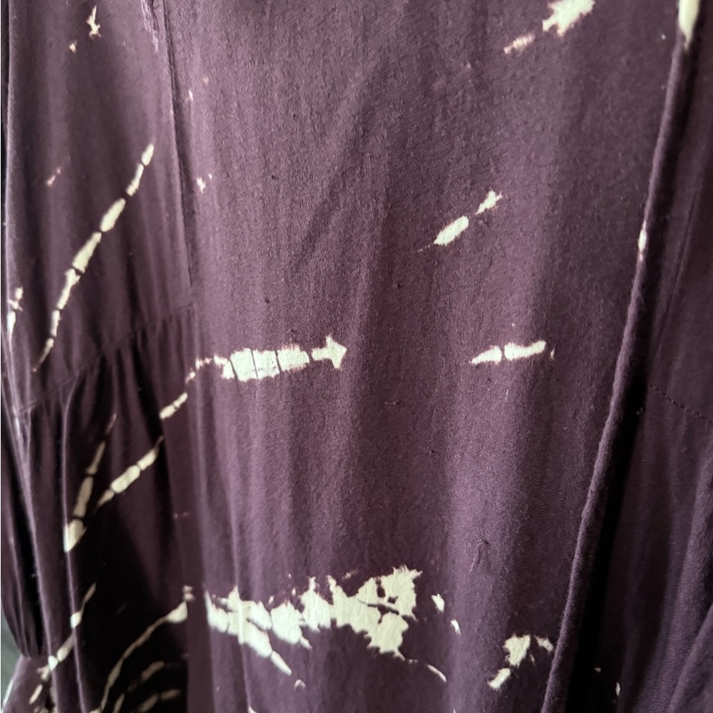 Young Fabulous & Broke|Plum & tan Tie-Dye V-Neck balloon sleeve blouse•••LARGE - Picture 10 of 10